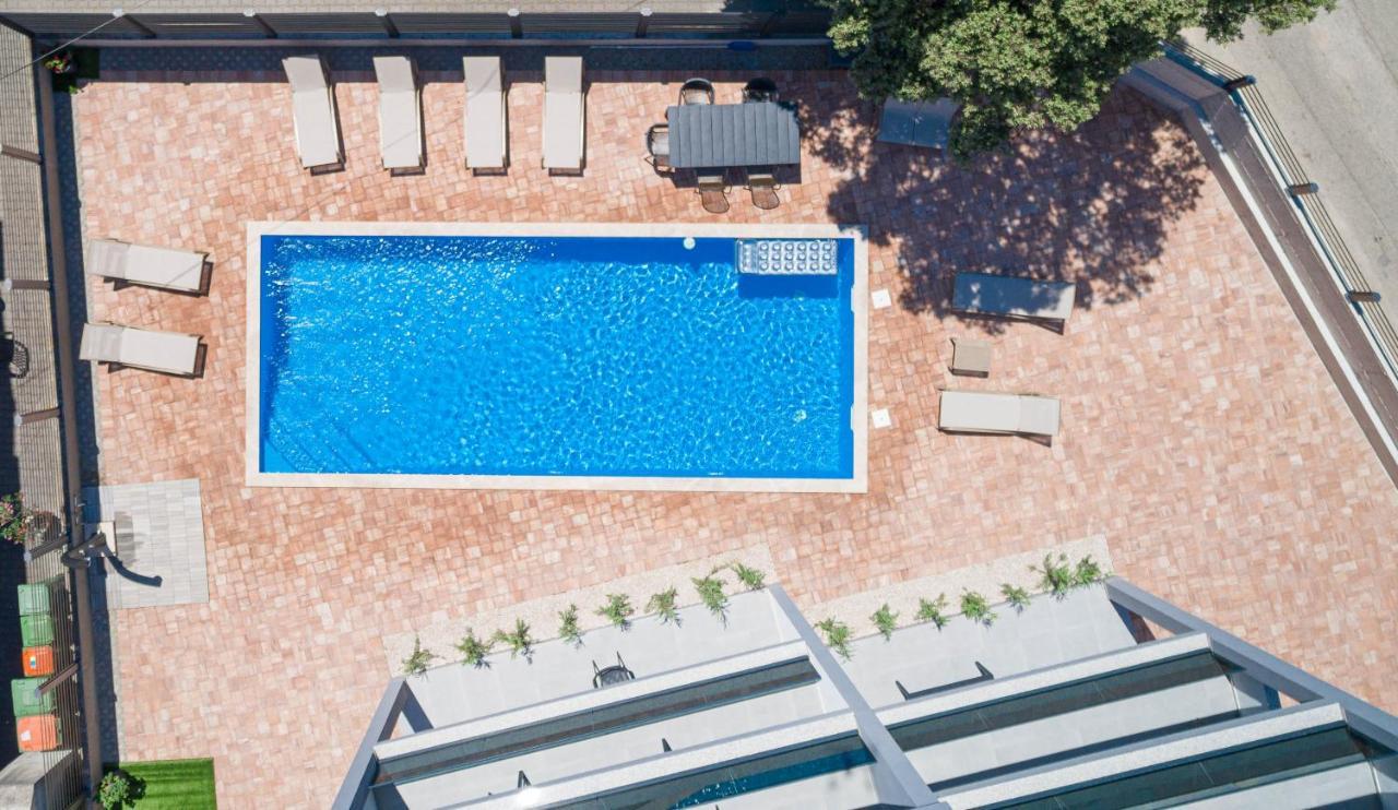 Apartments Okit Vodice Bagian luar foto