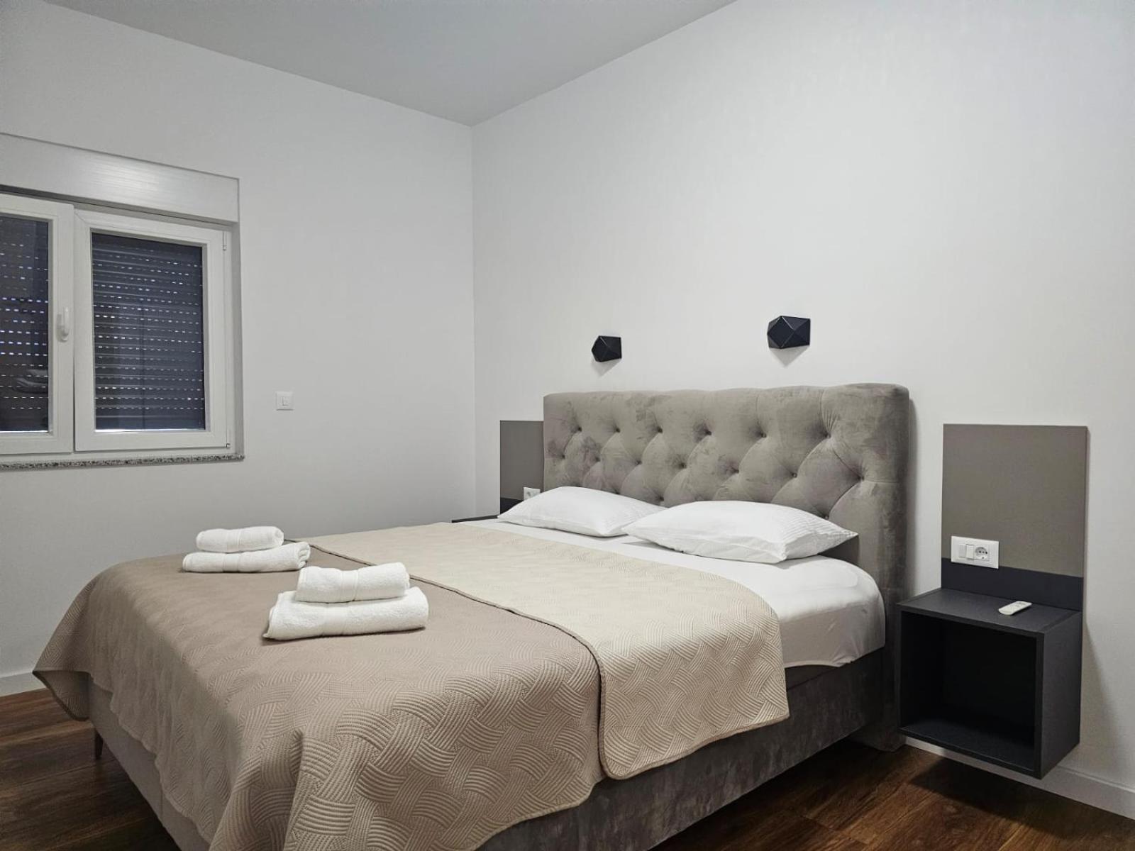 Apartments Okit Vodice Bagian luar foto
